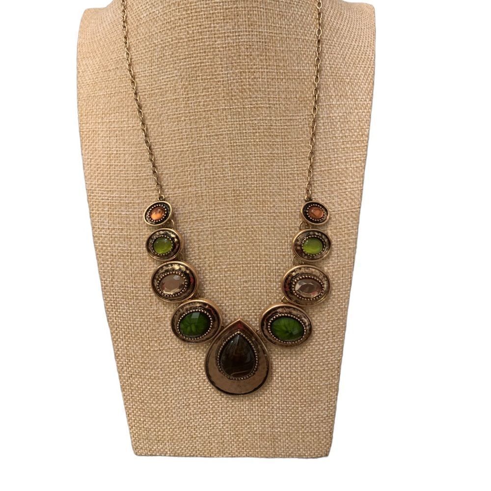 Chico’s gem and stone necklace NWOT
